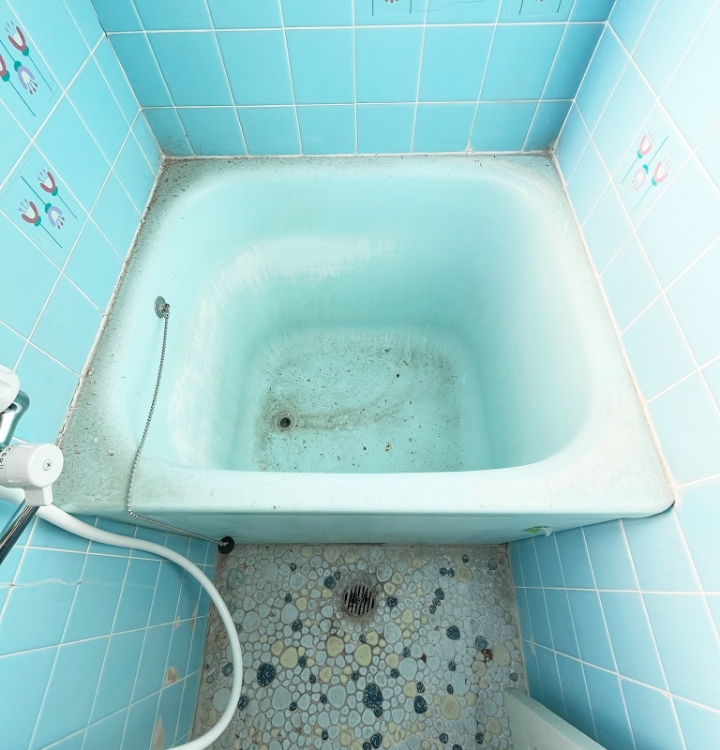 ホーロー浴槽施工例１[BEFORE]