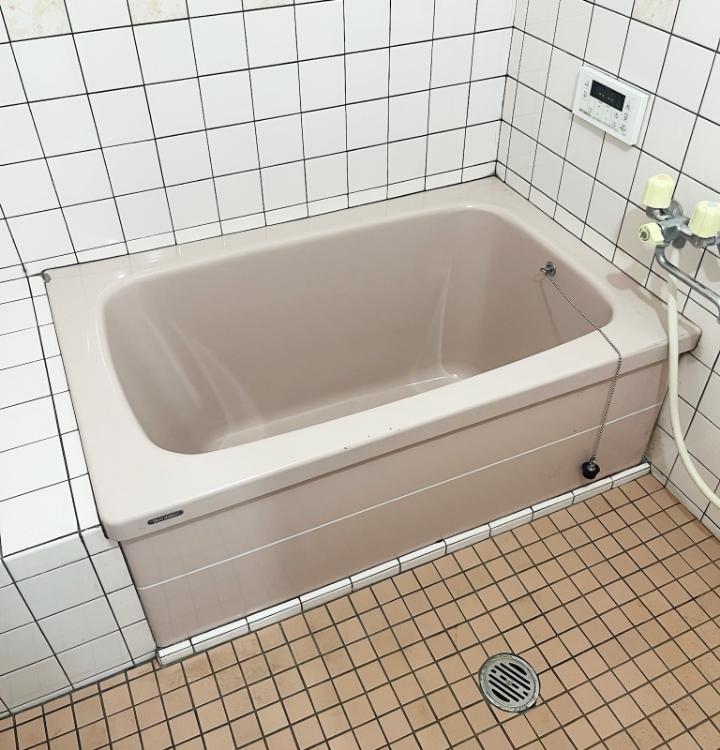 カラーステンレス浴槽施工例１[BEFORE]