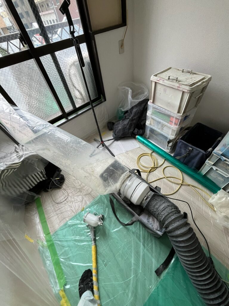 ユニットバス塗装の排気ダクト