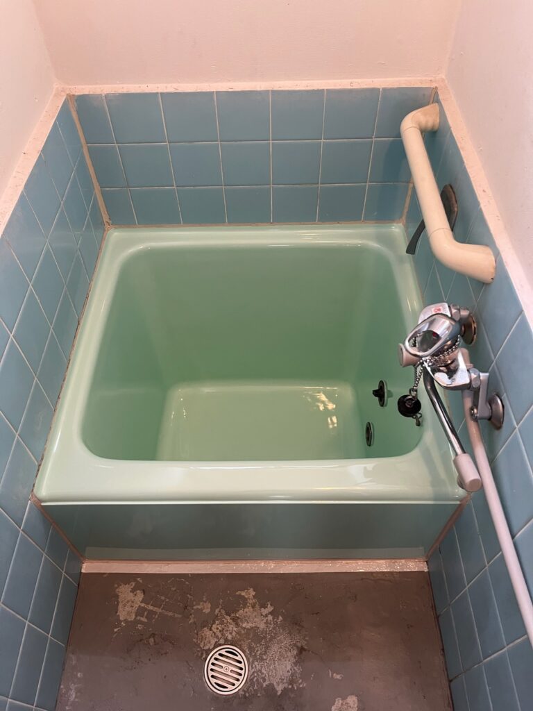 塗装したFRP浴槽